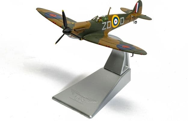 Supermarine Spitfire MkI - RAF No.222 Sqn - Flt Lt Douglas Bader (Battle of Britain 85)