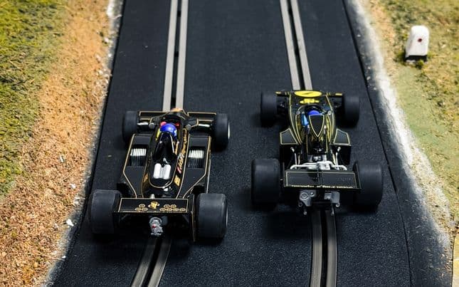 Ronnie Peterson Lotus - Twin Car Set