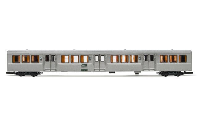 SNCF, additional RIB 70 coach, original livery, period IV