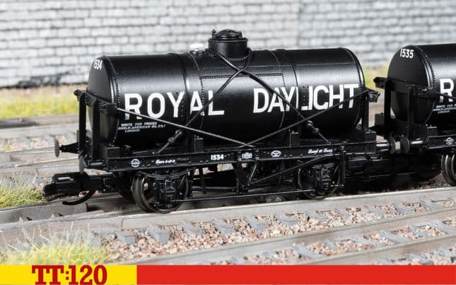 Royal Daylight - 12T Tank Wagon - Triple Pack  
