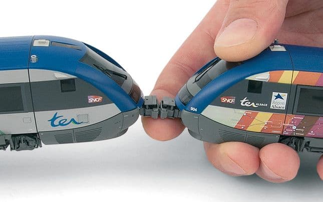 Set of 4 working Scharfenberg coupler heads (NEM 362 and NEM 363)