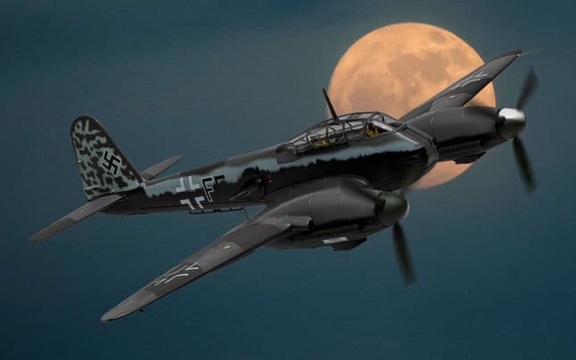Messerschmitt Me 410A-1 U5+FE - Lt. Rudolf Abrahamczik