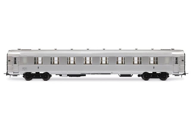 SNCF, 3-unit pack short DEV Inox coaches (2 x B8myfi 2nd cl. + A6Dzmyi luggage), ep. IIIa