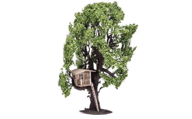 Tree (with Tree House)