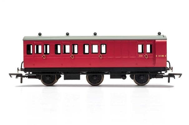 BR 6 Wheel Coach Brake 3rd Class Fitted Lights E31185 Era 4