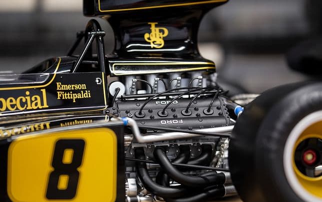 1:18 A Model Lotus 72D JPS '72 British Grand Prix #8 E. Fittipaldi