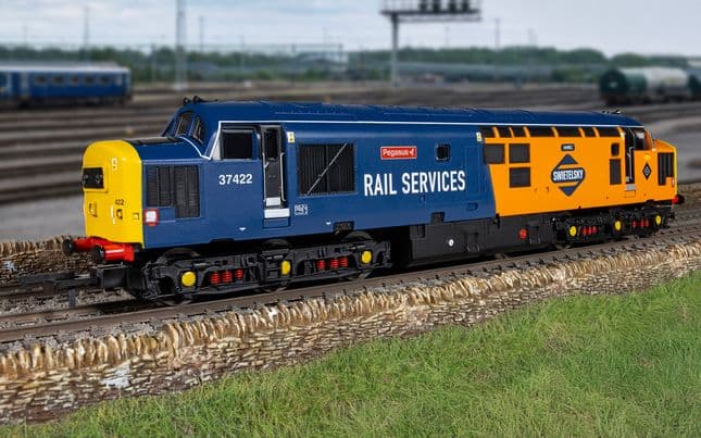 RailRoad: Rail Services - Class 37 - 'Pegasus' 37422