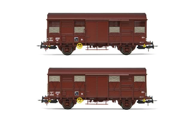 SNCF, coffret de 2 wagons fermés à 2 essieux Kv Permaplex, avec volets ouverts, livrée marron, ép. III