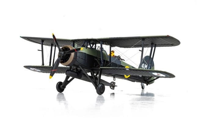 Fairey Swordfish Mk.I P4154/L4M, Lt(A) H. Swayne RN (Pilot) and Sub Lt(A) J. Buscall RNVR (Observer)