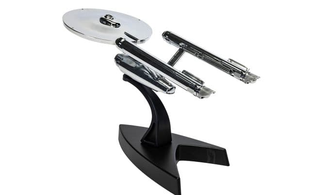 U.S.S. Enterprise NCC-1701 - Star Trek 60th Anniversary Edition