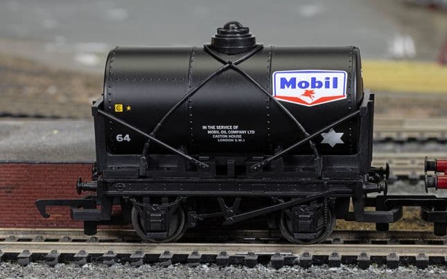 RailRoad: Mobil - 12T Tank Wagon