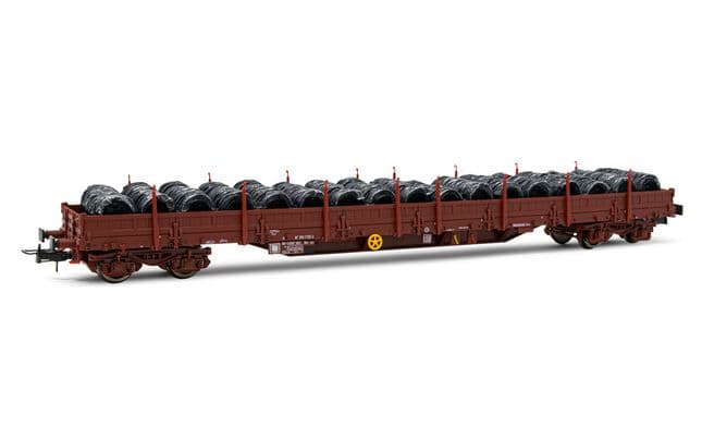 SNCF, 4-axle stake wagon Res, loaded with wire coil load, period IV