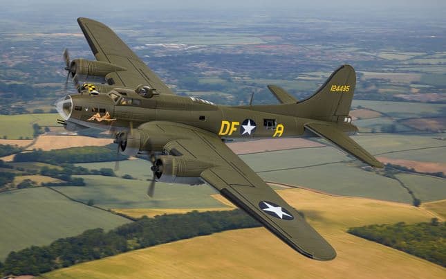 Boeing B-17G Flying Fortress - 44-85784 / G-BEDF 'Sally B' (B-17 Preservation Ltd)