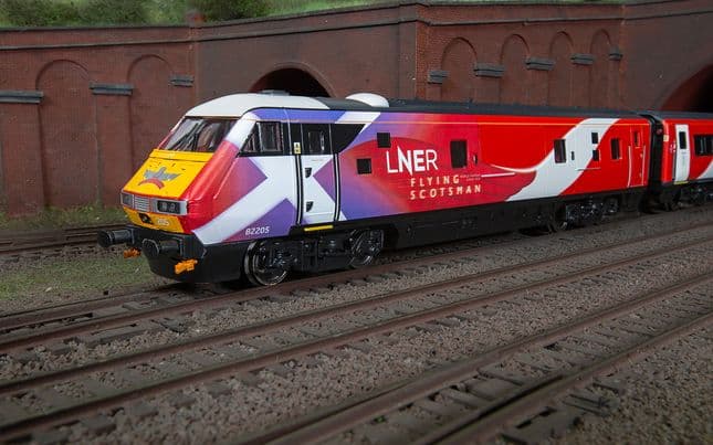LNER, Flying Scotsman, Mk4 DVT, 82205 - Era 11