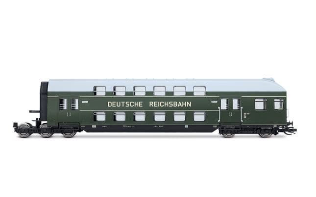 DR, 4-tlg. Doppelstockeinheit mit Steuerabteil, in grüner Farbgebung mit grauem Dach, Ep. III