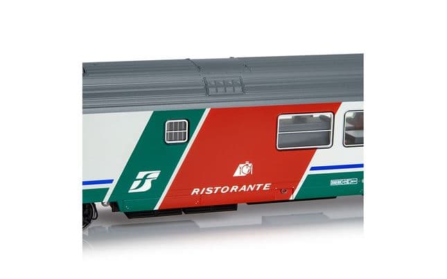 FS, set of 4 Gran Confort Coach 85 88 series in XMPR livery with restaurant coach 87 series with ribbed roof with second logo type, period Vb