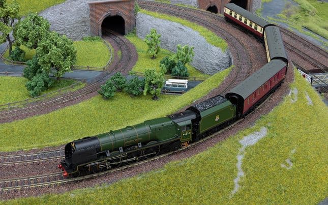 The Royal Scot ‘Duchess of Montrose’ - Train Set