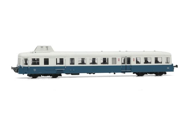 Autorail diesel X 93953 Picasso SNCF livrée bleue beige