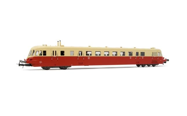 SNCF, autorail diesel ABJ 2, livreé rouge/beige avec toit beige, ép. III