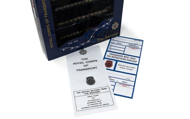 RCT, 4-unit set of coaches "The Berliner", blue/beige livery, period IV. British Army of the Rhine.