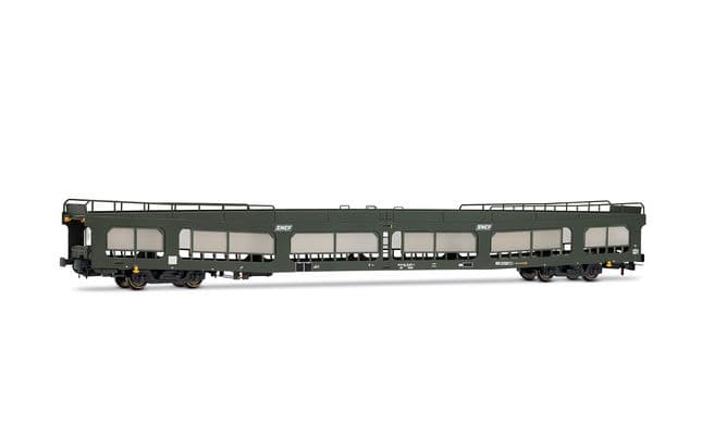 SNCF, car transporter DD DEV 66, green with white "Encadré" logo, with semi-transparent protective panels, ep. IV-V