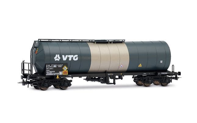 VTG, 4-axle isolated tank wagon, blue/silver livery