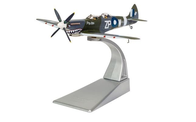 Supermarine Spitfire T.9 'Grey Nurse'- TE308 - Biggin Hill Heritage Hangar