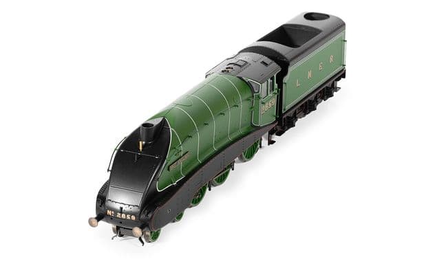 LNER, Class B17/5 4-6-0, 2859 'East Anglian' - Era 3