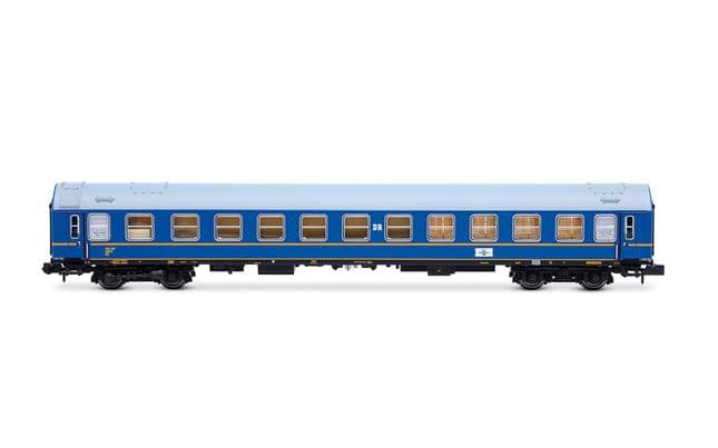 DR, 4-unit set of "Tourex", no. 2/2, consisting of 1 x WR + 1 x SD + 2 x WLAB, blue livery, ep. III