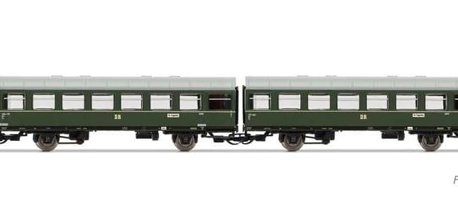 DR, 4-unit pack coaches "Rekowagen", contains one post van and three 2-axle coaches, dark green livery with one decor line, period III