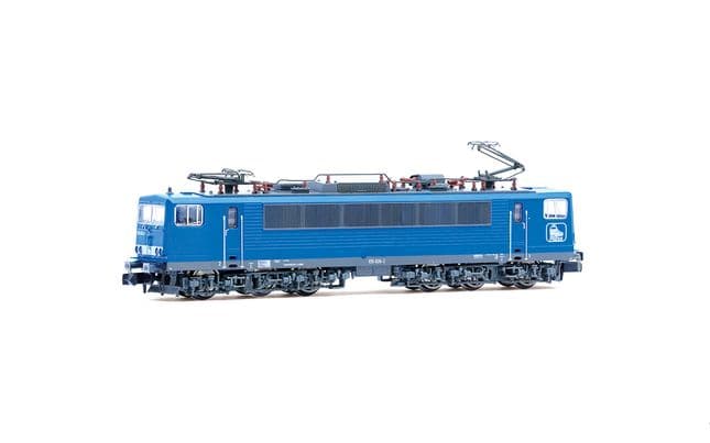 Press, electric locomotive BR 155, with single-arm pantographs, blue livery