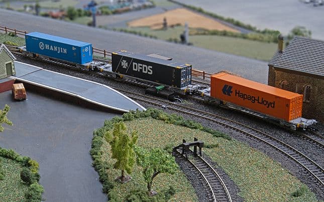 TOUAX, Sffgmss IFA Wagon with 45' Container 'DFDS' - Era 11