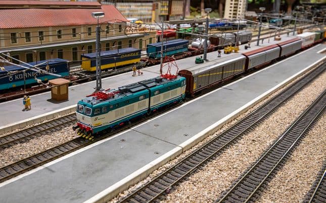 FS, locomotiva elettrica E.655, 2a serie, livrea XMPR, ep. V-VI, con DCC Sound decoder