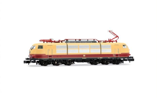 DB, Elektrolokomotive Baureihe 103, langer Lokkasten, schwarzes Fahrgestell