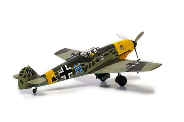 Corgi Aa27107 Messerschmitt Bf109g-6 Kurt Gabler Jg300 'Rouge 20,3 cm moulé sous Pression Modèle