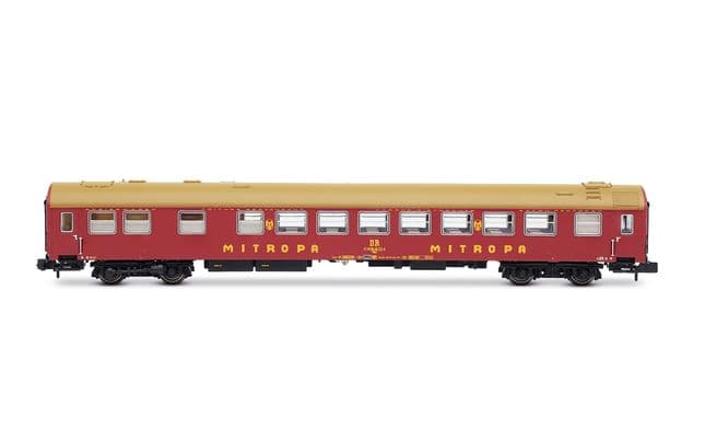 DR, 3-unit set of "OSShD" coaches type B, no. 2/2, consisting of 1 x WR + 2 x B, green/beige livery, ep. IV