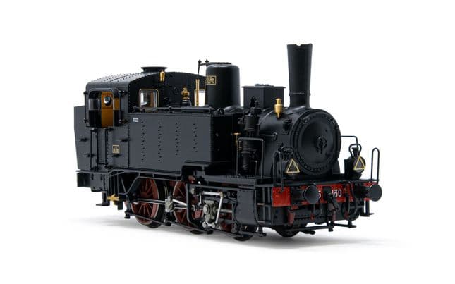 FS, steam locomotive Gr. 835, oil lamps, lateral water tanks with rivets, period III-IV
