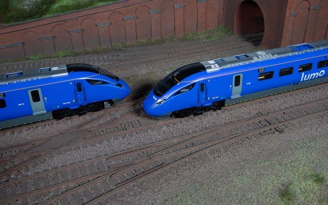 Lumo - Class 803 - 803005 - 5 Car Train Pack