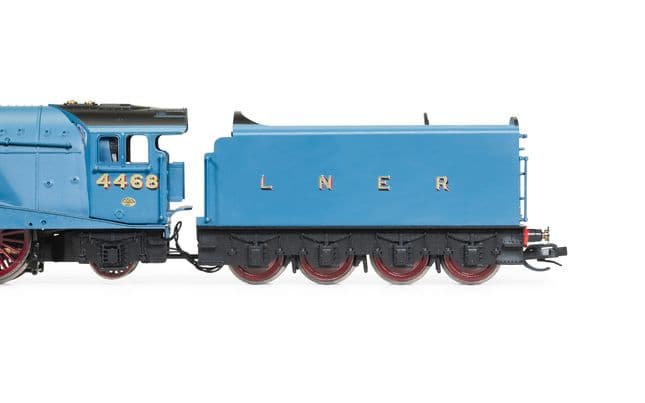 LNER Class A4 4-6-2 4468 'Mallard' - Era 3
