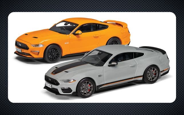Ford Mustang Fastback 2+2 Gold 1:43 400082022 MINICHAMPS diecast model
