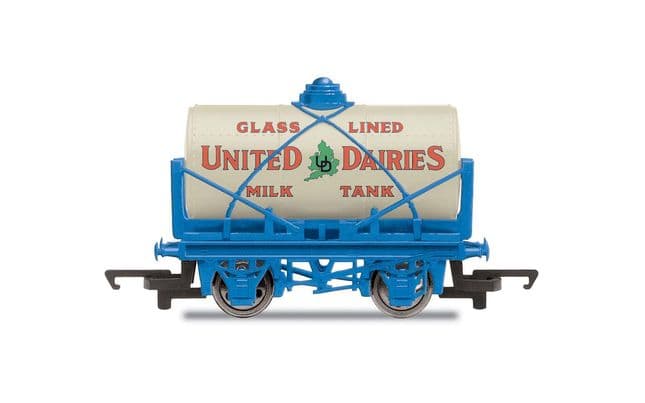 Hornby 'Retro' Wagons, three pack, United Dairies Tanker, Jacob's Biscuits, Palethorpes