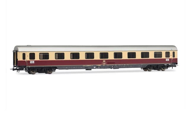 DB, 3-tlg. Set Reisezugwagen „TEE Bavaria" in rot/beiger Lackierung, bestehend aus 1 x Apmz, 1 x Avmz, 1 x ARDm, Ep. IV