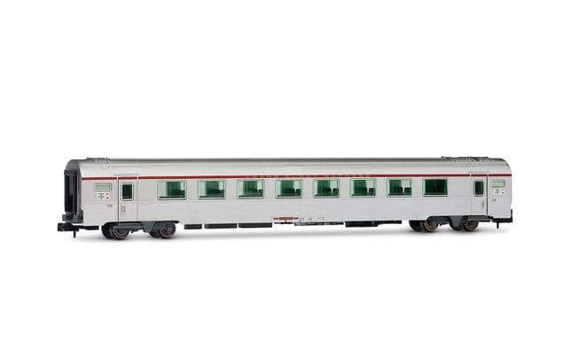 SNCF, TEE-Reisezugwagen A8tu „Mistral", Nizza – Paris, in silberne Farbgebung, Ep. IV