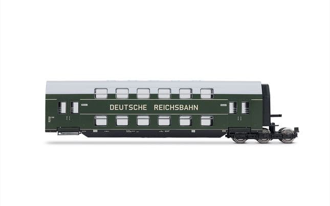 DR, 4-tlg. Doppelstockeinheit mit Steuerabteil, in grüner Farbgebung mit grauem Dach, Ep. III