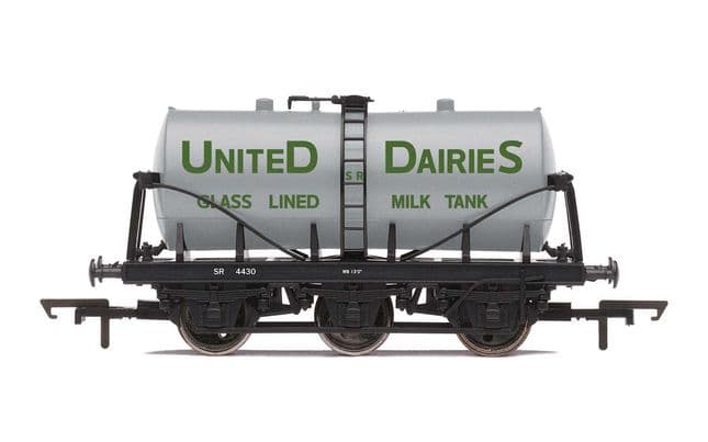 14T Tank Wagon, United Daries - Era 3