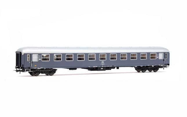 FS, 3-unit pack of Exp 234/235 Remus Roma – Wien, UIC-X '68 couchettes + UIC-X '68 2nd class grey + WLABm MU '73 TEN