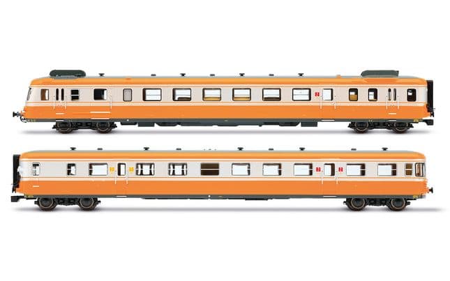 SNCF, autorail diesel RGP II, unité motrice + remorque en version modernisée, livrée orange/argent, ép. IV