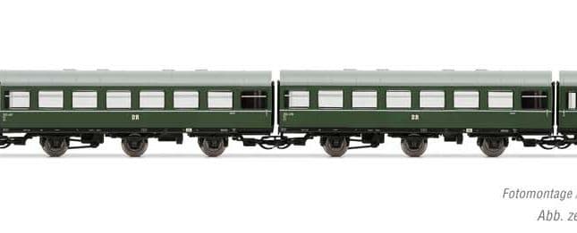 DR, 4-unit pack coaches "Rekowagen", contains one luggage van and three 3-axle coaches, dark green livery with one decor line, period III