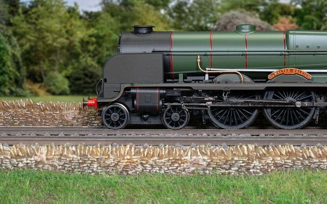 BR (Early), Lord Nelson Class, 4-6-0, 30852 'Sir Walter Raleigh' - Era 5