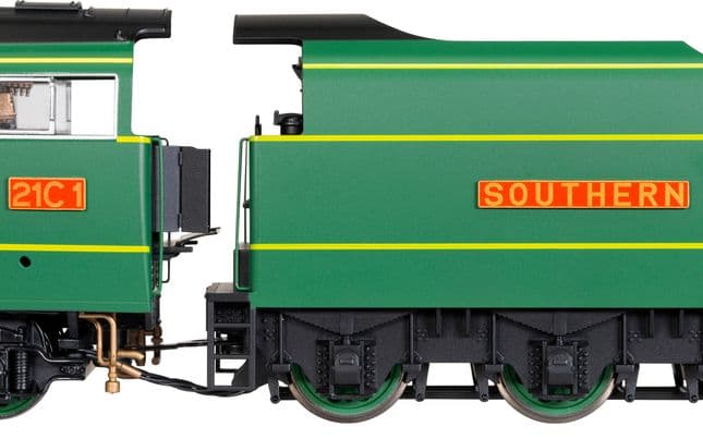 SR - Merchant Navy Class - 21C1 'Channel Packet' (With Steam Generator)